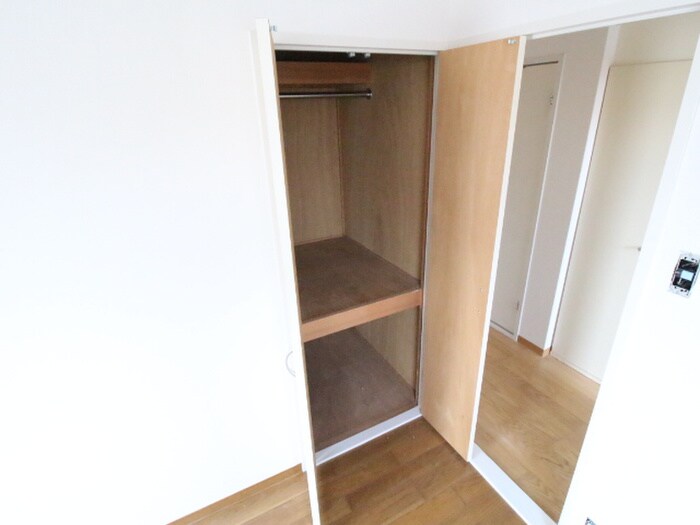 物件内観写真12　(収納)