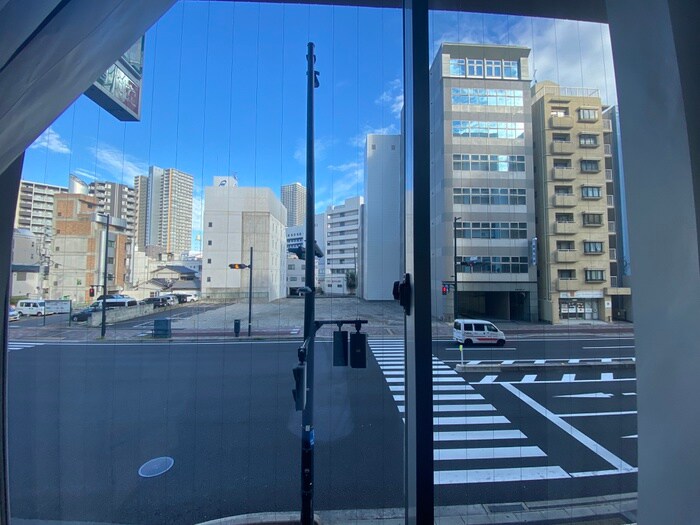 物件内観写真14　(室内からの展望)