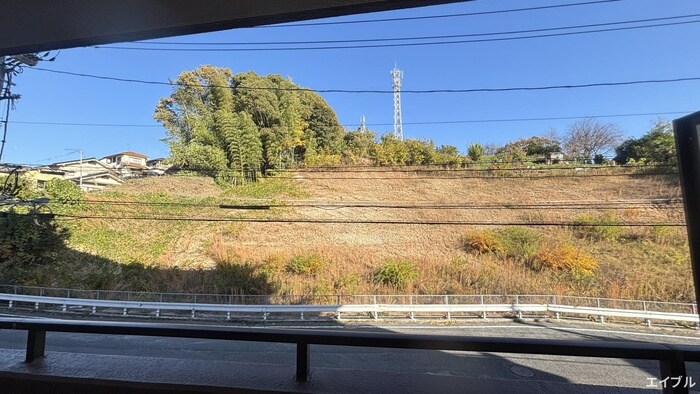 ロイヤルビュー安芸の室内からの展望