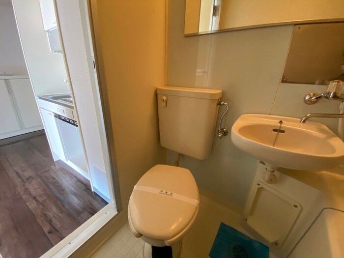 物件内観写真14　(トイレ)