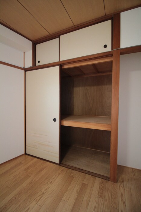 物件内観写真13　(収納)