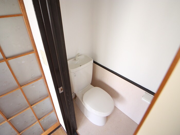 物件内観写真10　(トイレ)