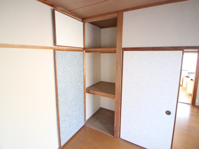 物件内観写真18　(収納)