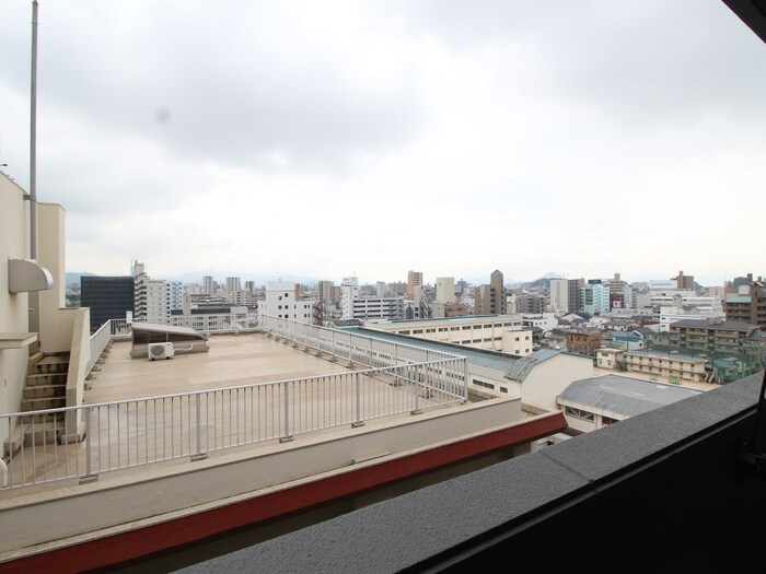 物件内観写真14　(室内からの展望)