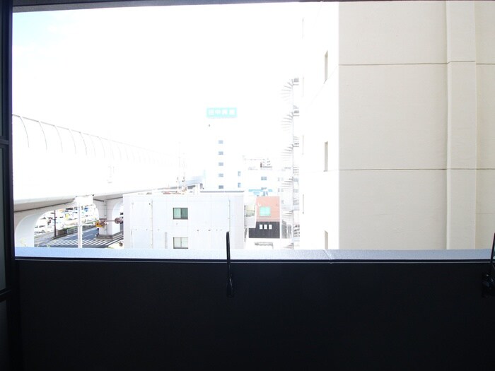 物件内観写真15　(室内からの展望)