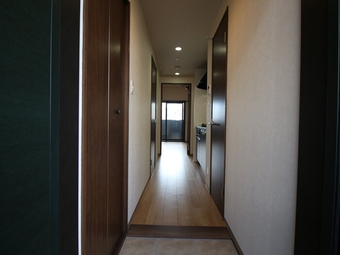 物件内観写真18　(廊下)