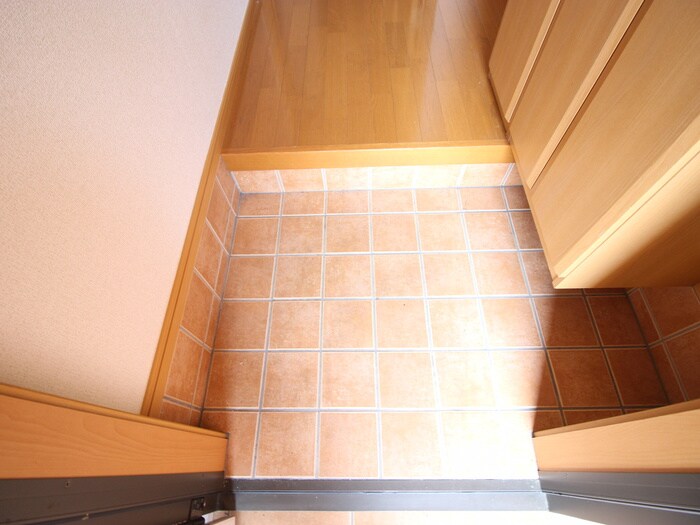 物件内観写真15　(玄関)