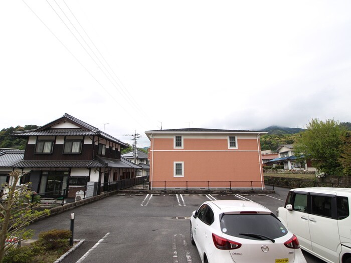 物件内観写真18　(室内からの展望)