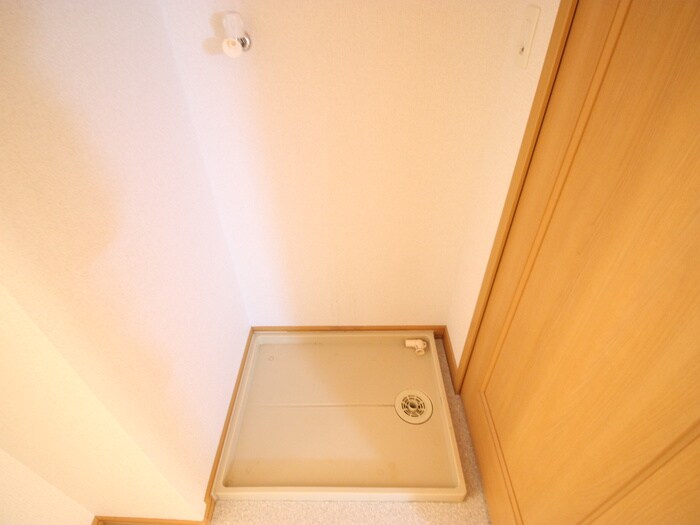 物件内観写真19　(洗濯機置場)