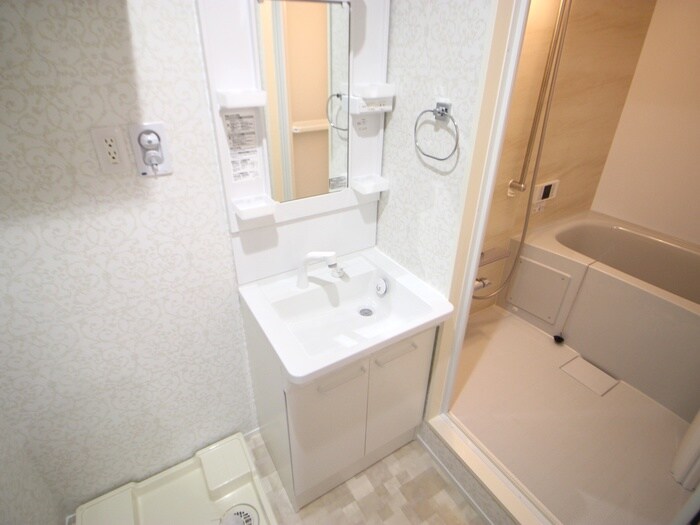 物件内観写真11　(洗面)