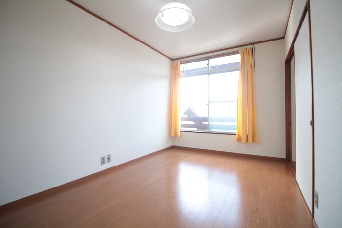 物件内観写真7　(居室)