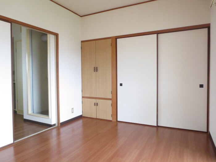 物件内観写真10　(居室)