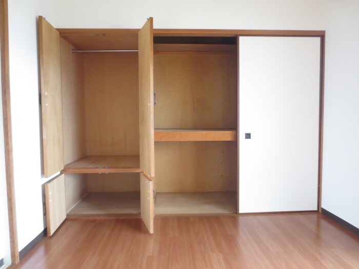 物件内観写真11　(収納)