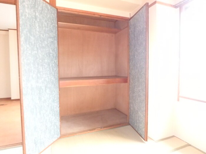 物件内観写真10　(収納)