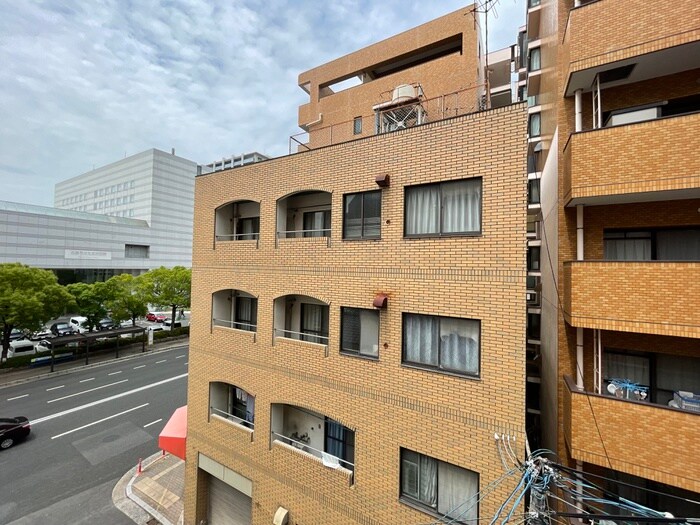 物件内観写真15　(室内からの展望)