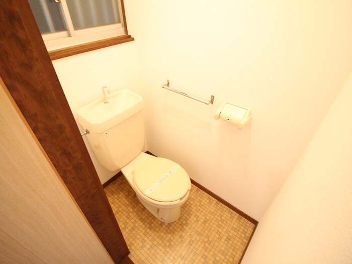 物件内観写真13　(トイレ)