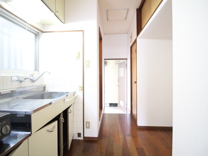 物件内観写真18　(廊下)