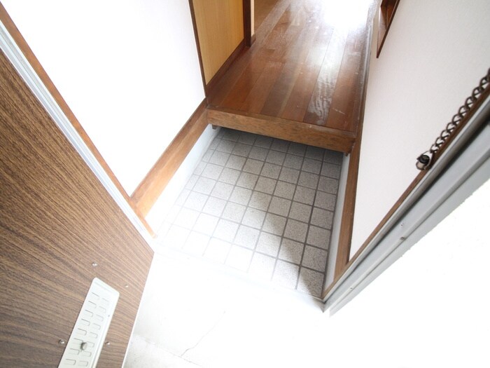 物件内観写真19　(玄関)