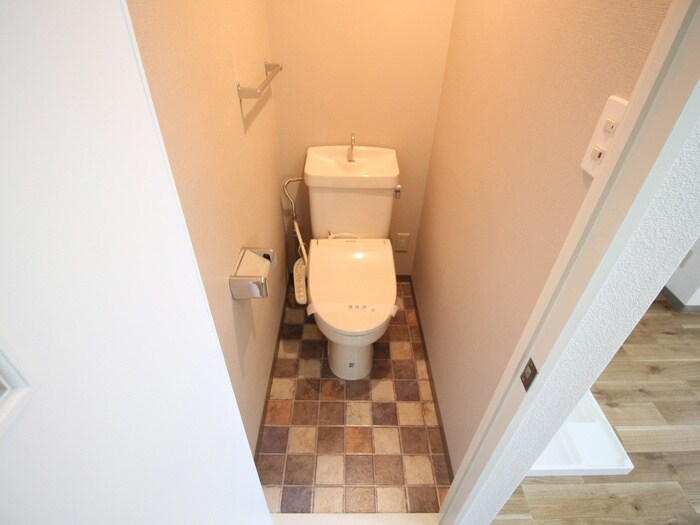 物件内観写真10　(トイレ)