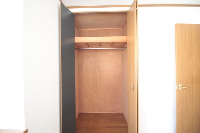 物件内観写真12　(収納)