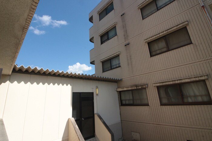 物件内観写真13　(室内からの展望)