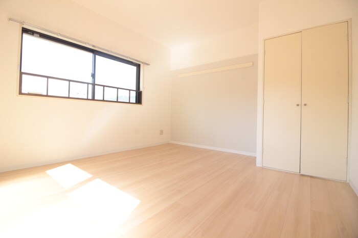 物件内観写真18　(居室)