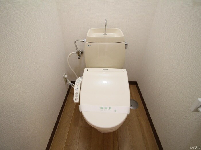 物件内観写真8　(トイレ)