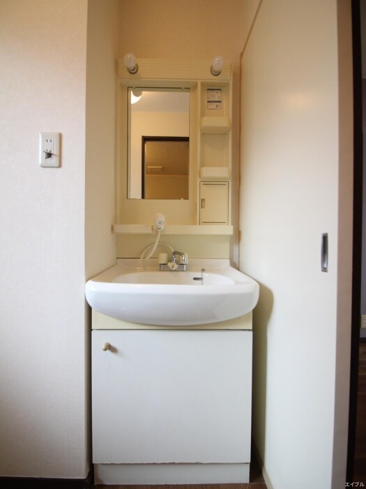 物件内観写真12　(洗面)