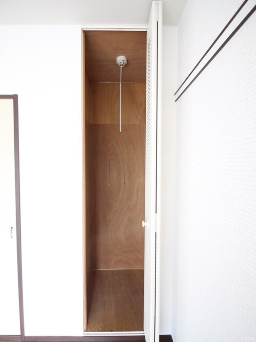 物件内観写真16　(収納)