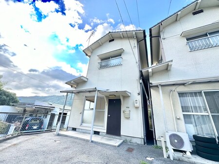 山本貸家Ａ棟外観写真