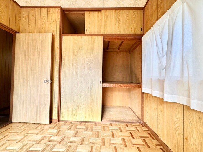 物件内観写真12　(収納)