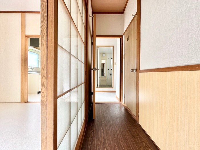 物件内観写真19　(廊下)