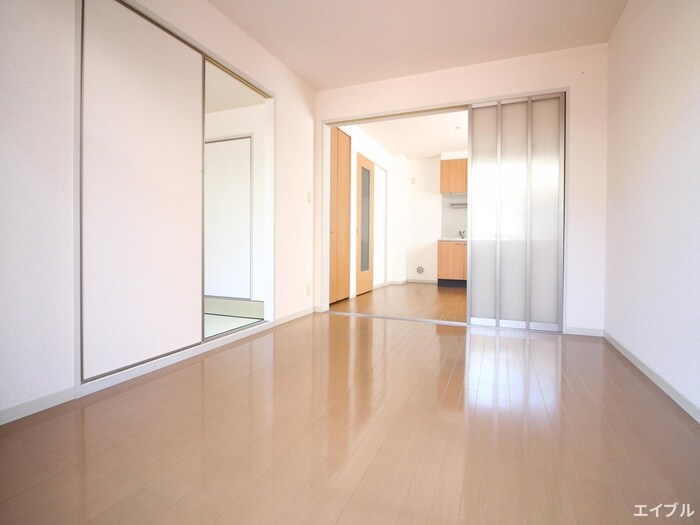 物件内観写真6　(居室)