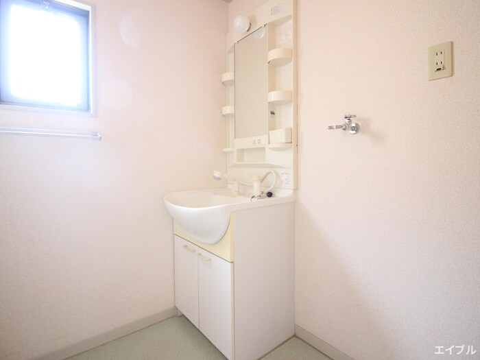 物件内観写真9　(洗面)