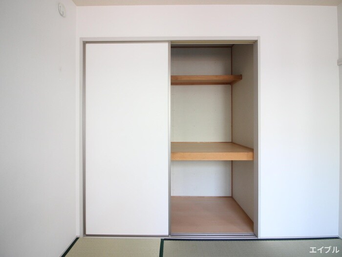 物件内観写真11　(収納)