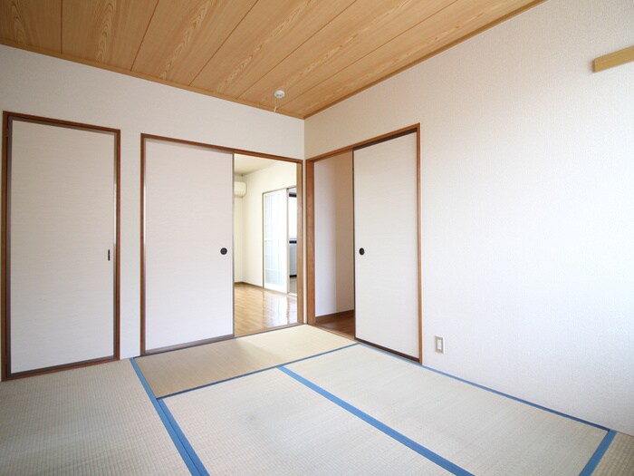 物件内観写真7　(居室)