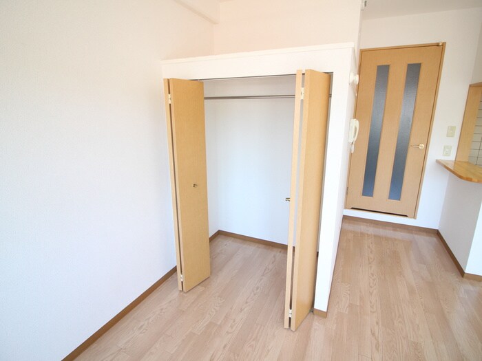 物件内観写真13　(収納)