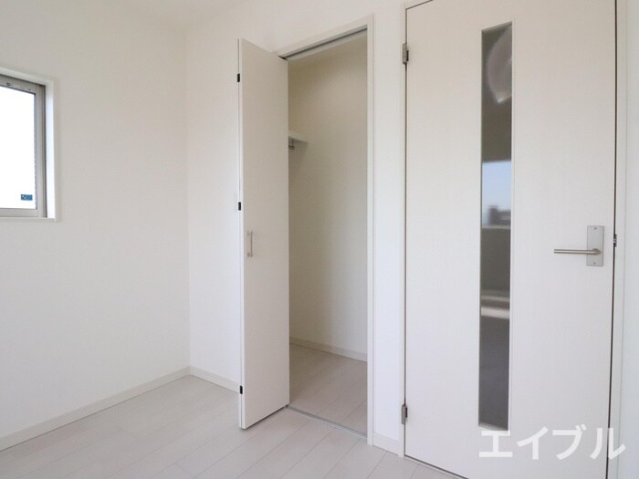 物件内観写真7　(収納)