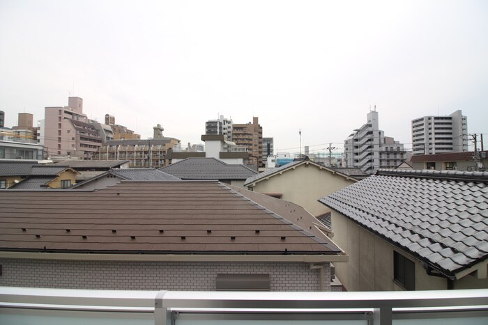 物件内観写真16　(室内からの展望)