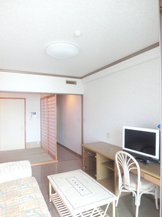 物件内観写真9　(居室)