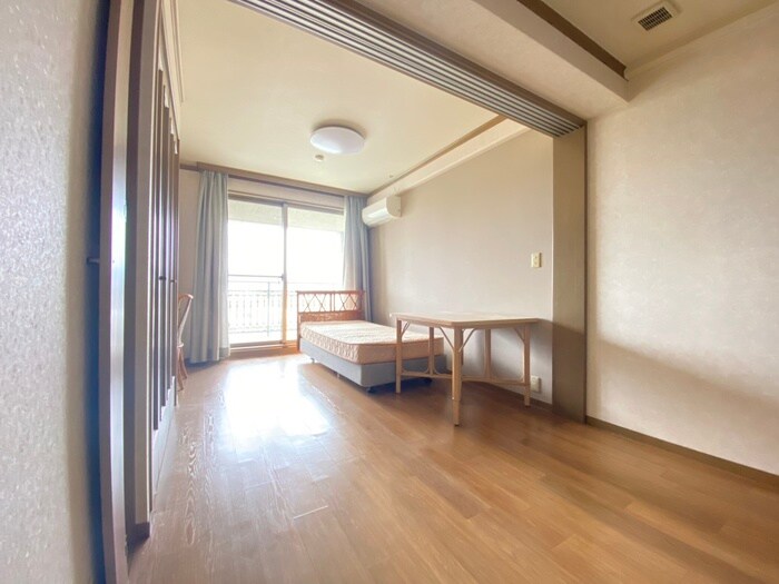 物件内観写真11　(居室)