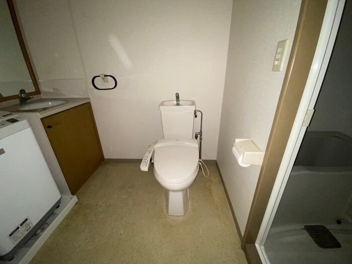 物件内観写真14　(トイレ)