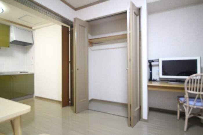 物件内観写真16　(収納)