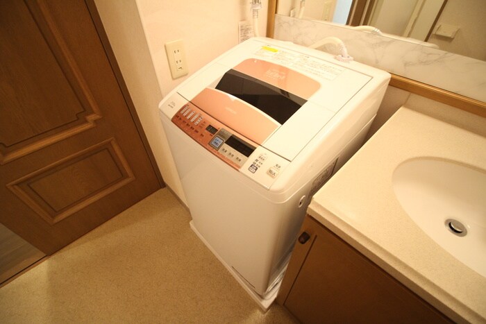 物件内観写真20　(洗濯機置場)