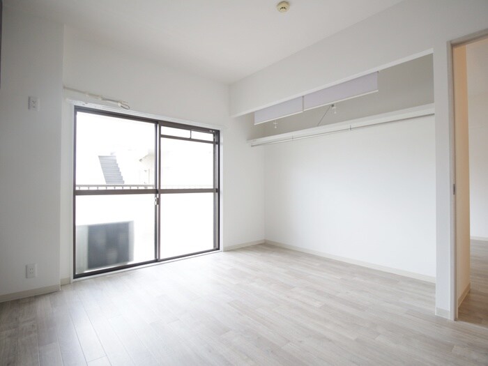 物件内観写真13　(居室)