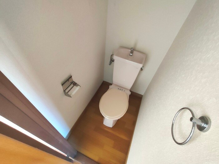 物件内観写真9　(トイレ)
