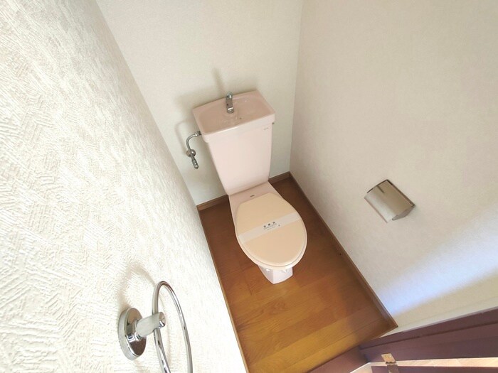 物件内観写真9　(トイレ)