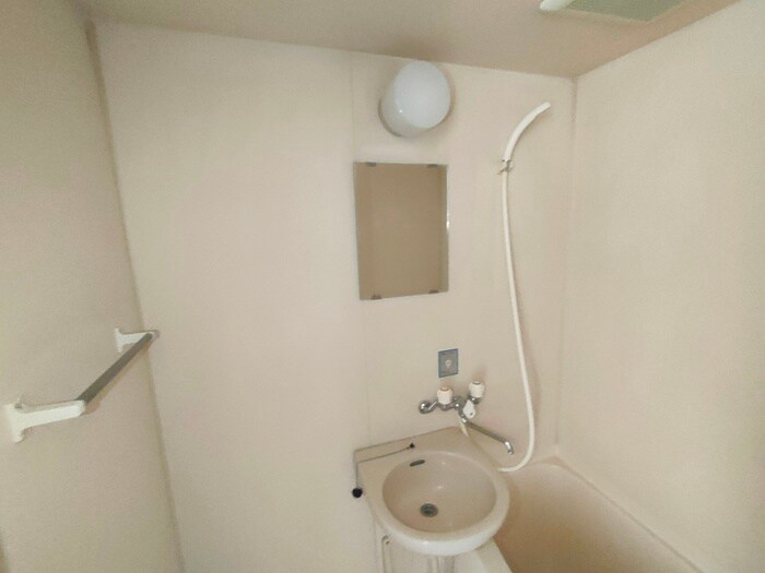 物件内観写真11　(洗面)