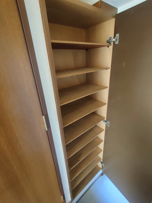 物件内観写真12　(靴箱)