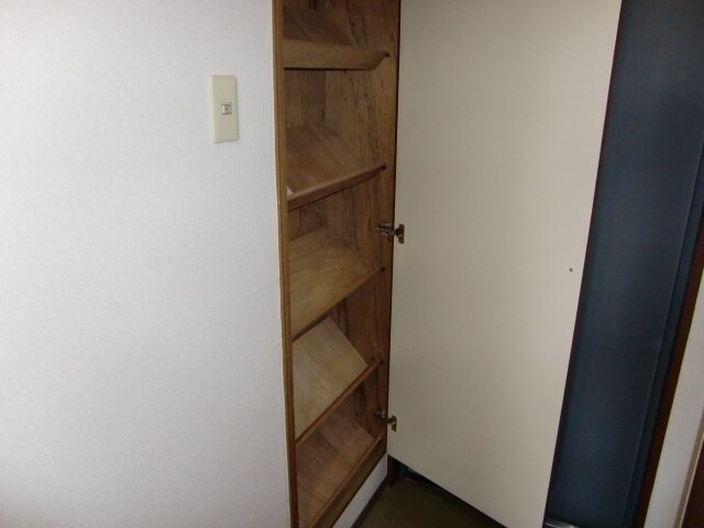 物件内観写真13　(靴箱)